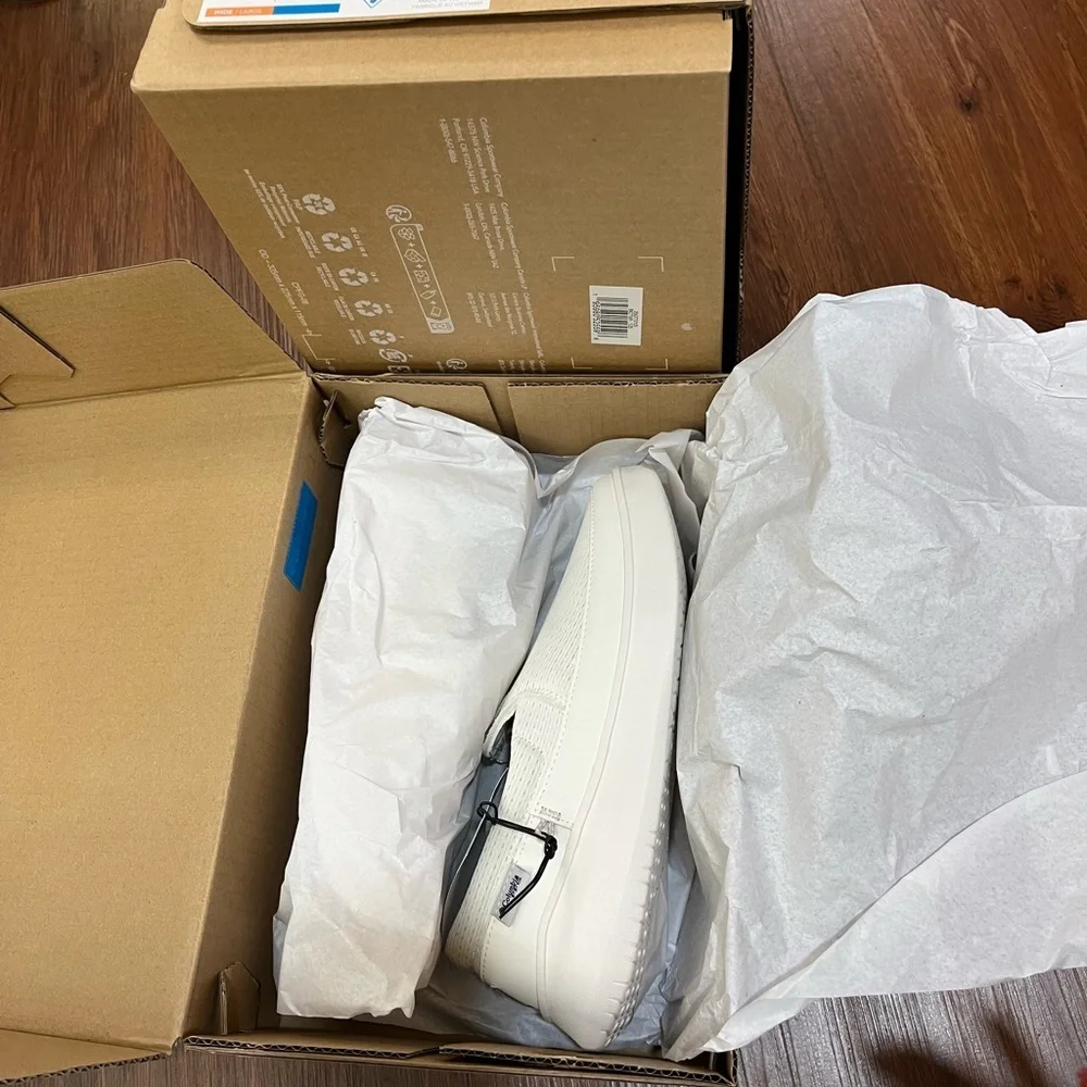 NIB Columbia Women’s Boatside Breathe PFG Slip-On Sea Salt/Cloud Grey, 8W NWT
